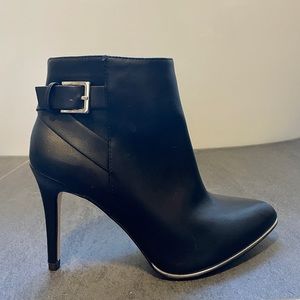 Aldo black ankle boots
